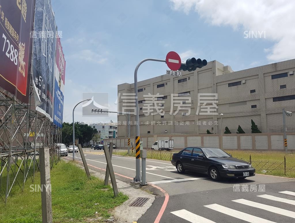 富嘉城堡社區外觀及周邊環境