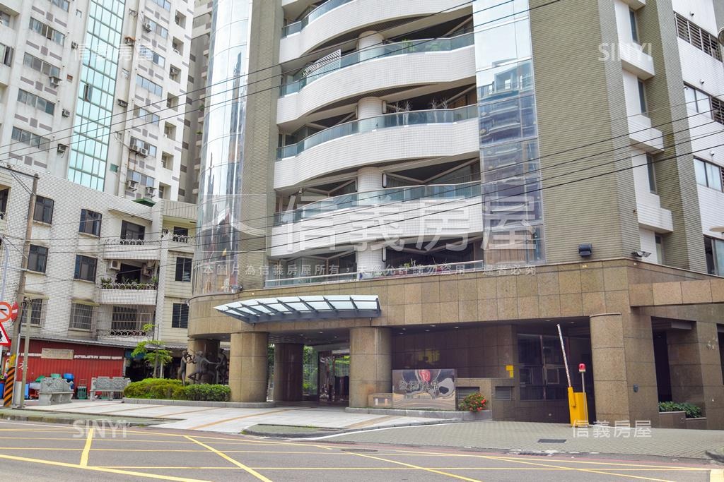 登瑞臻品社區外觀及周邊環境