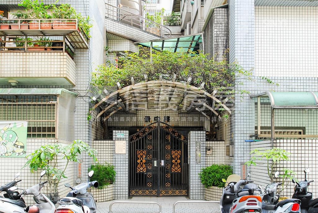 冠德景中樓(陽光街68巷)社區外觀及周邊環境