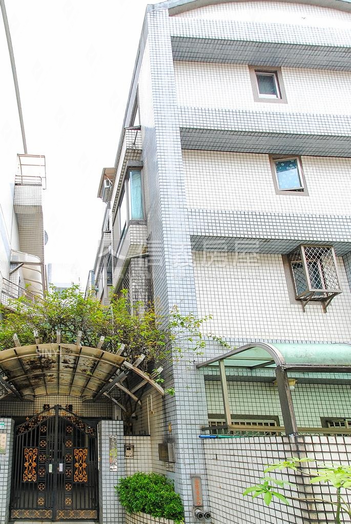 冠德景中樓(陽光街68巷)社區外觀及周邊環境