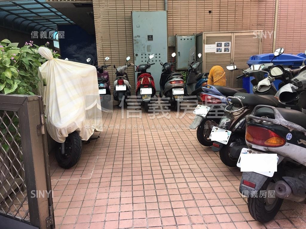 富麗金社區外觀及周邊環境