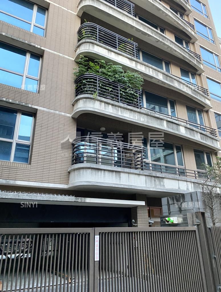 長安大院社區外觀及周邊環境