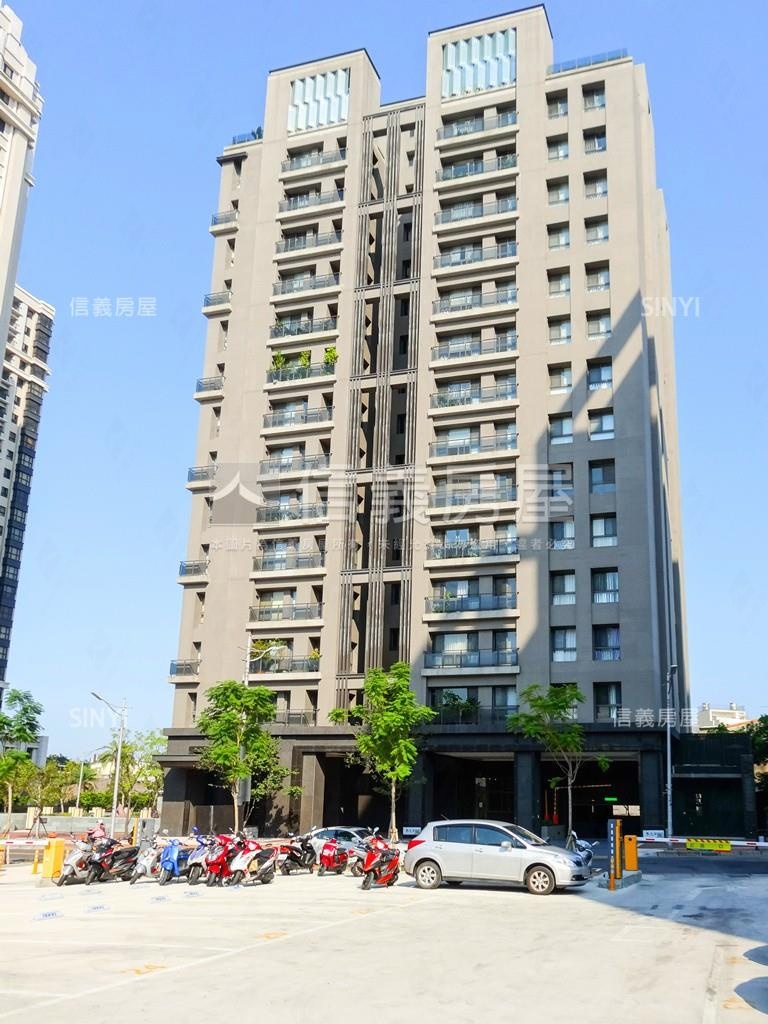 喬立有容社區外觀及周邊環境