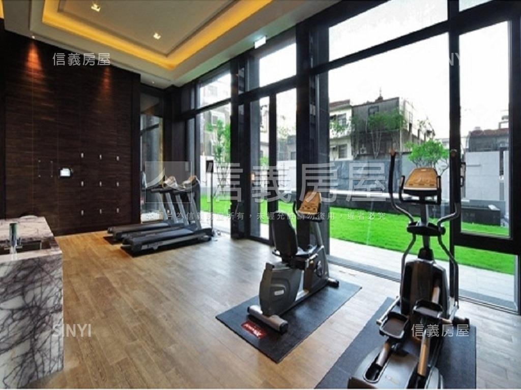 喬立有容社區外觀及周邊環境