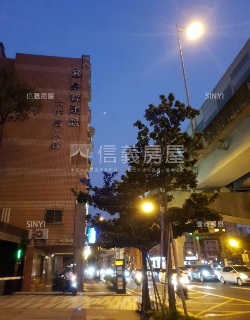 大中名人錄社區外觀及周邊環境