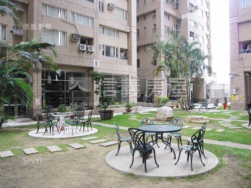 摩登社區外觀及周邊環境