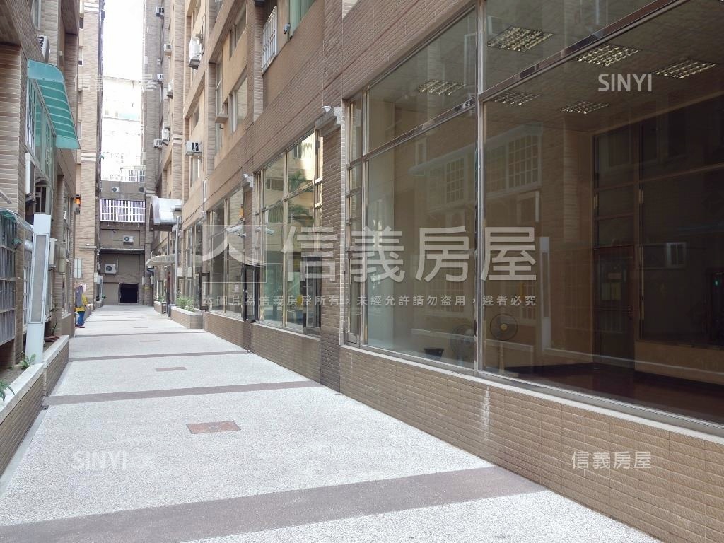 摩登社區外觀及周邊環境