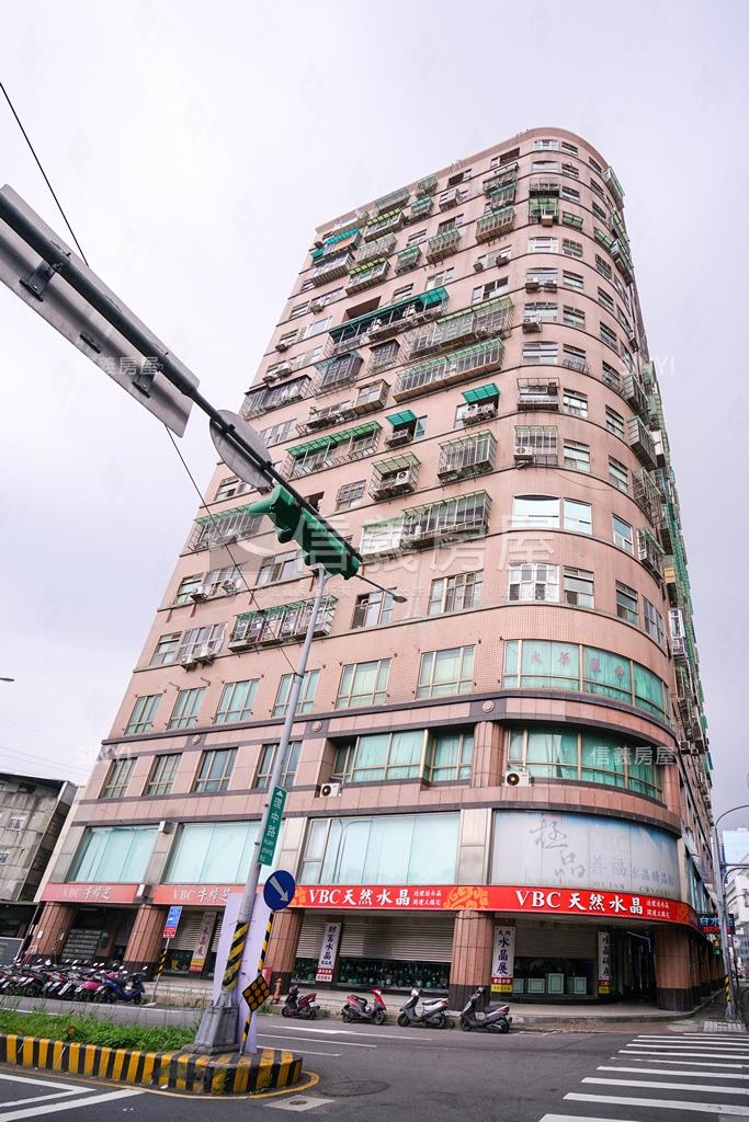 帝國大道社區外觀及周邊環境