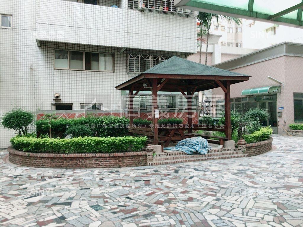 大台中華城社區外觀及周邊環境