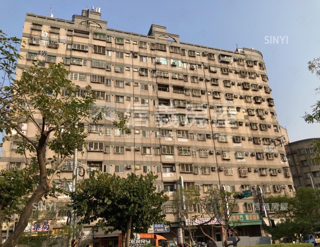 勞斯萊斯大樓社區外觀及周邊環境