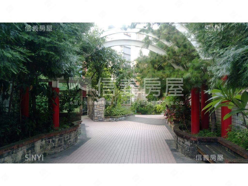 龍莊社區外觀及周邊環境