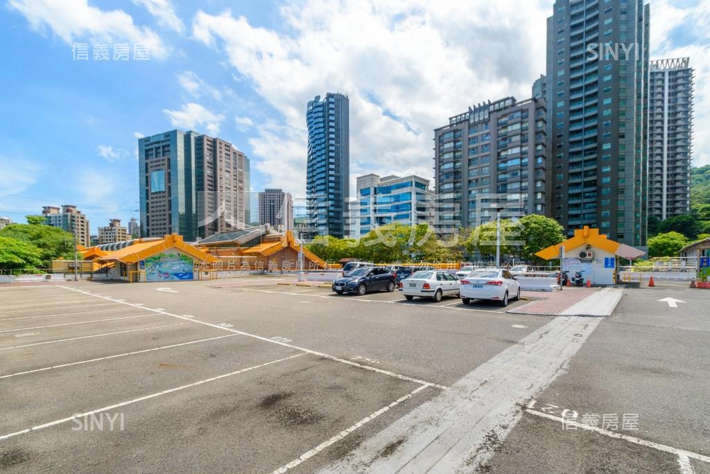 安泰登峰社區外觀及周邊環境