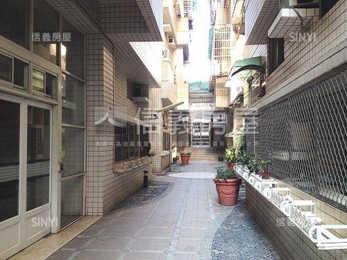 大日坎城社區外觀及周邊環境