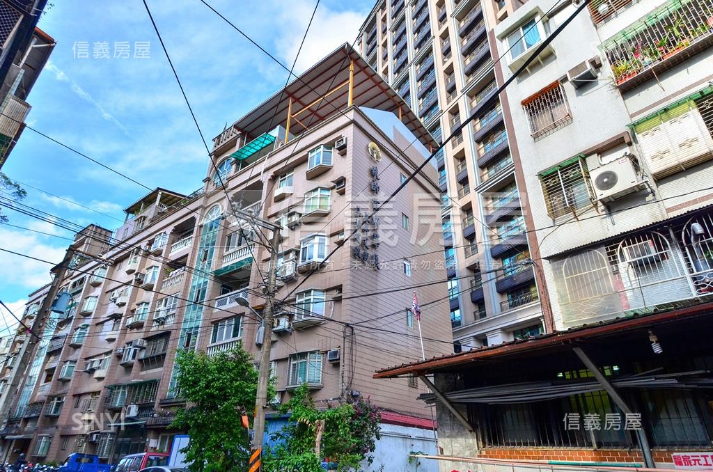 統帥首府社區外觀及周邊環境