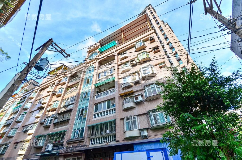 統帥首府社區外觀及周邊環境