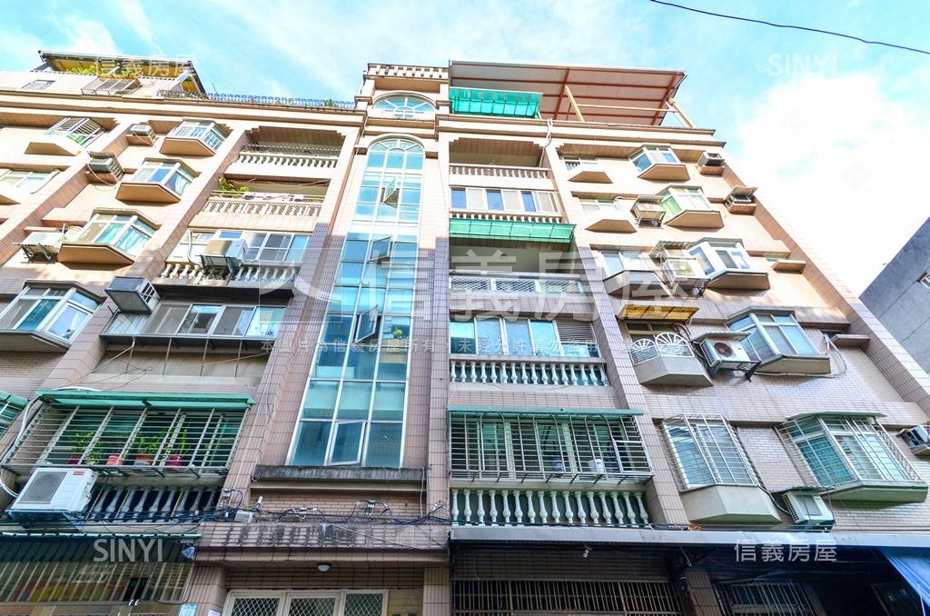 統帥首府社區外觀及周邊環境