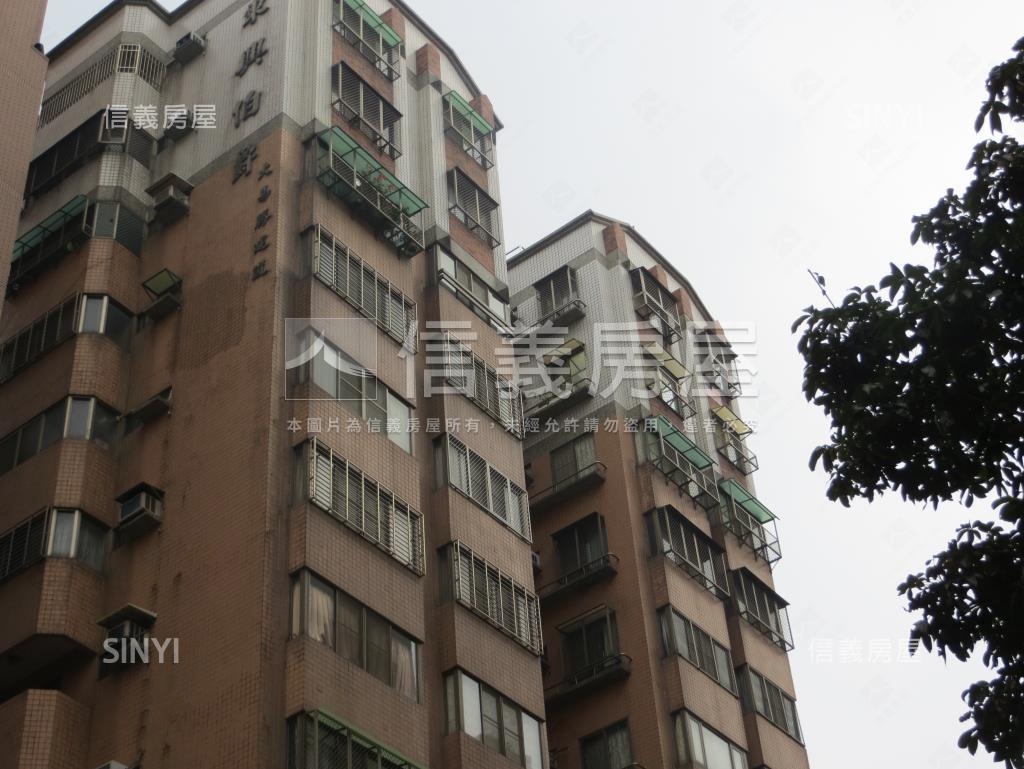 東興伯爵社區外觀及周邊環境