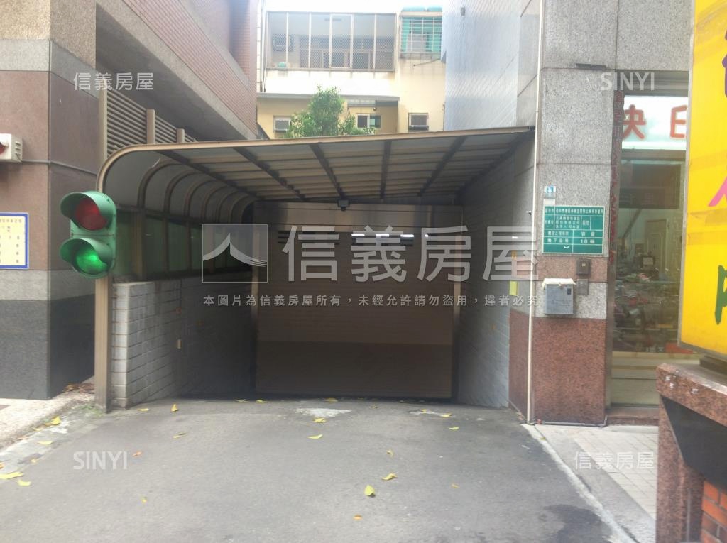 東興伯爵社區外觀及周邊環境