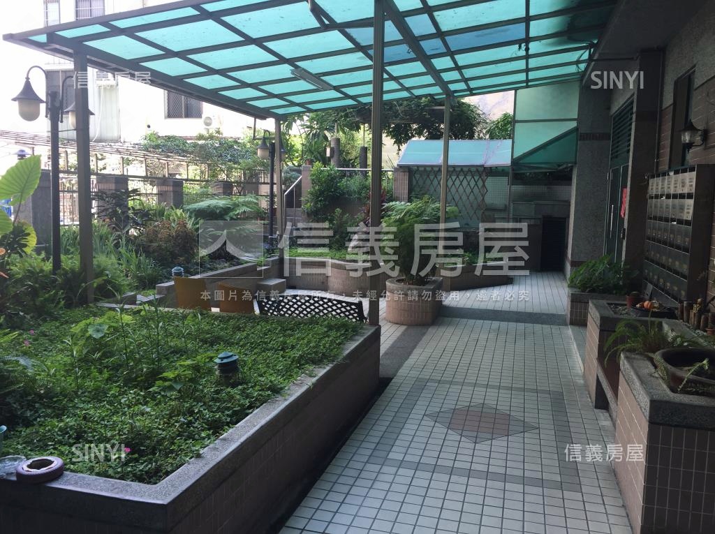 荷風麗品社區外觀及周邊環境