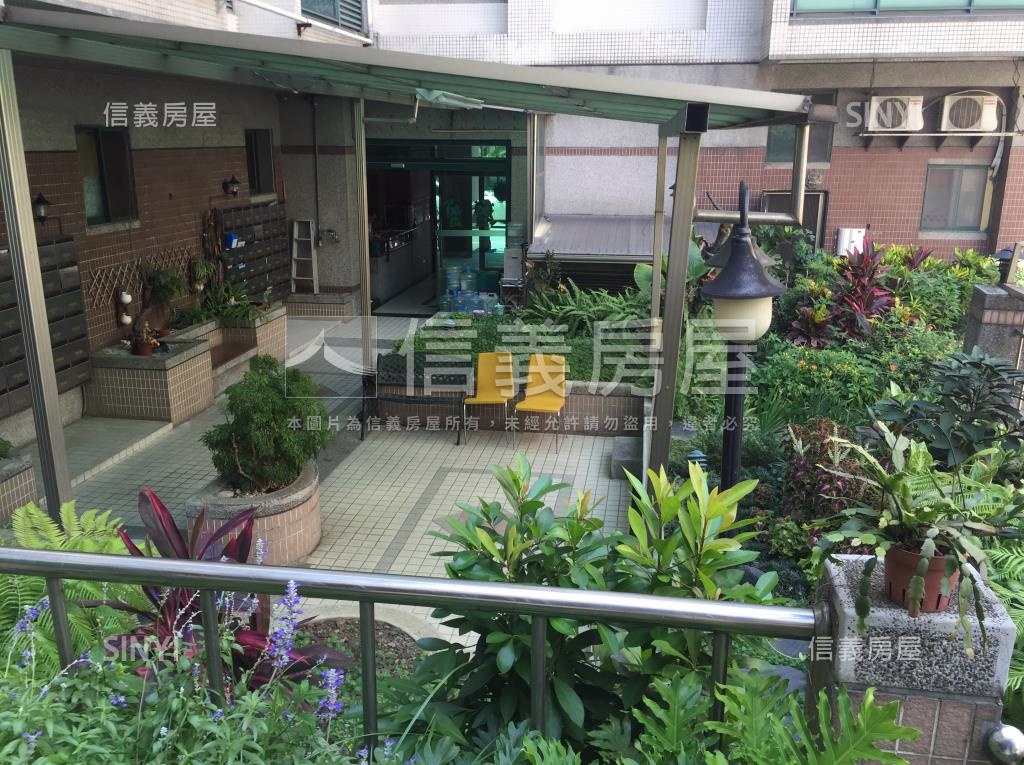 荷風麗品社區外觀及周邊環境