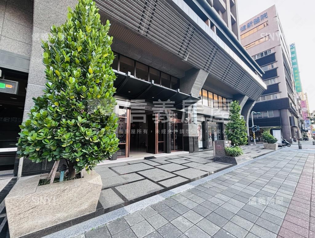 君河苑社區外觀及周邊環境