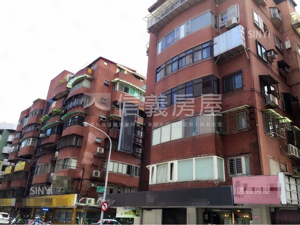 國泰碧園B區社區外觀及周邊環境