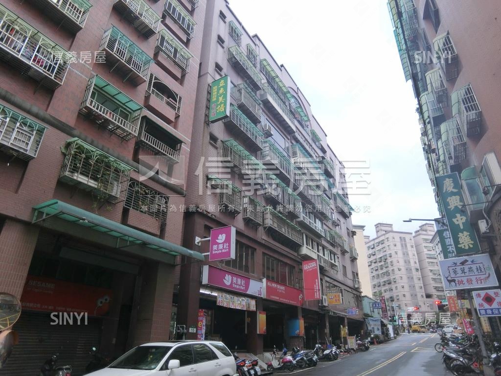 隆潤金鑽社區外觀及周邊環境