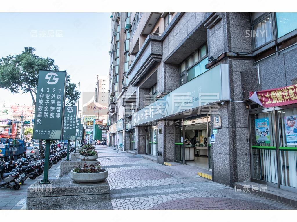 冠桃園社區外觀及周邊環境