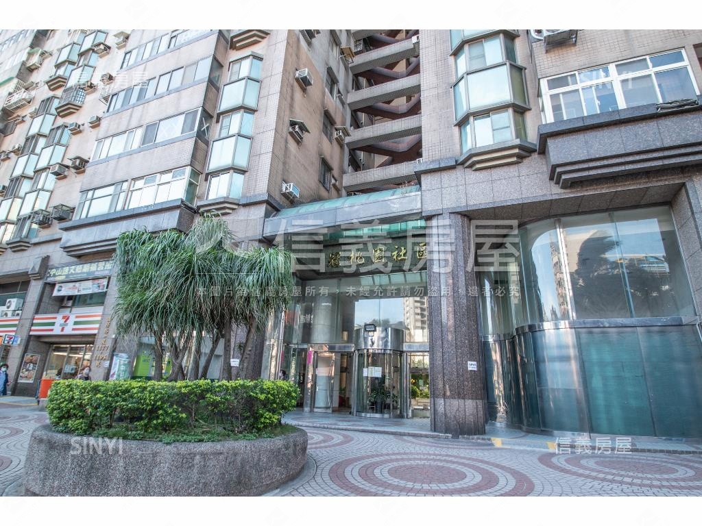 冠桃園社區外觀及周邊環境