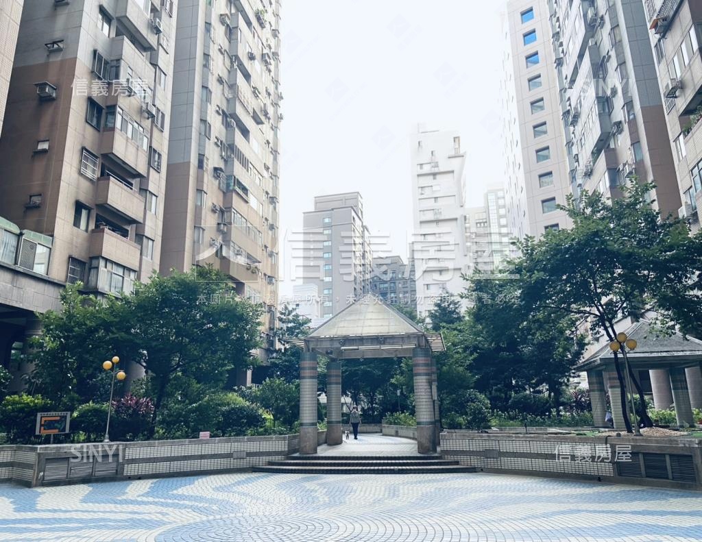 冠桃園社區外觀及周邊環境