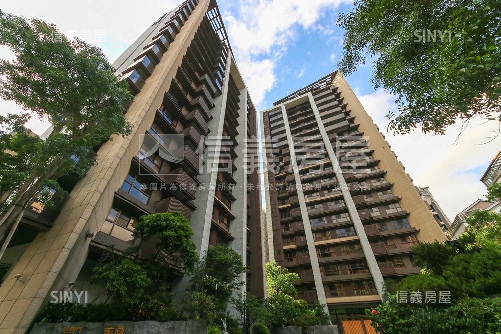 皇勝秀鼎社區外觀及周邊環境