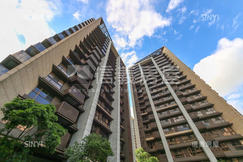 皇勝秀鼎社區外觀及周邊環境