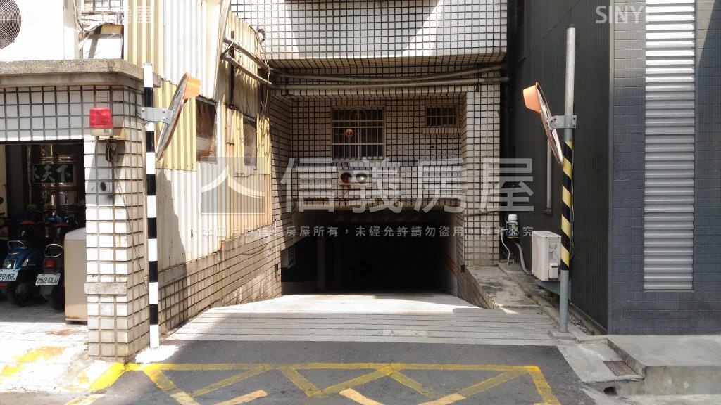京城御華園社區外觀及周邊環境
