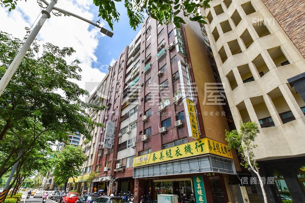 國賓狀元名廈社區外觀及周邊環境
