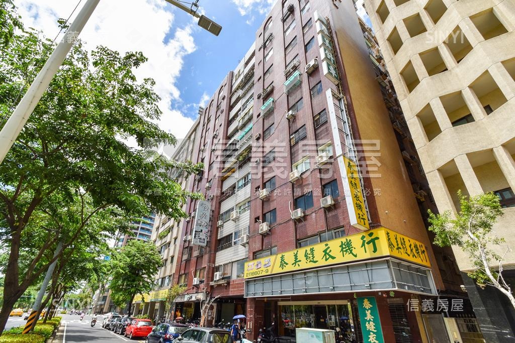 國賓狀元名廈社區外觀及周邊環境