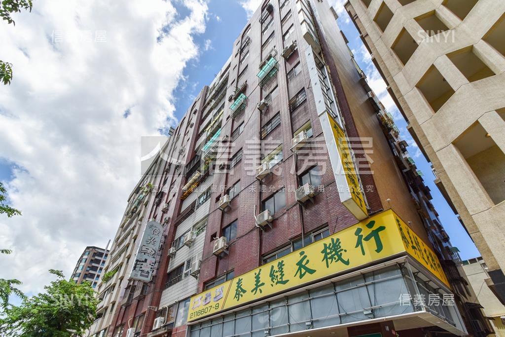 國賓狀元名廈社區外觀及周邊環境