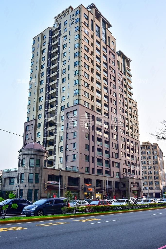 上品院社區外觀及周邊環境