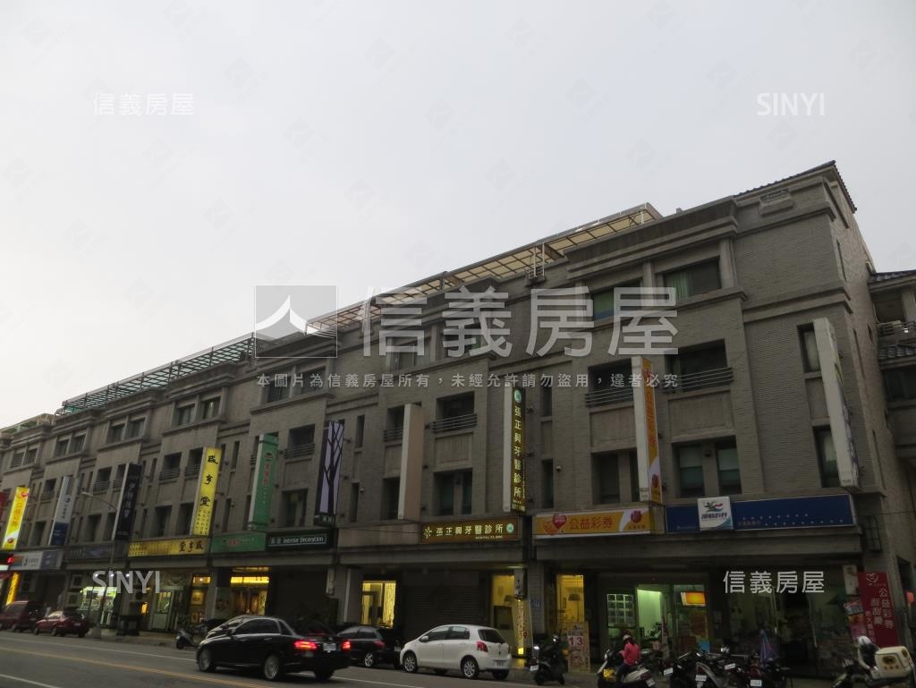 千松富域社區外觀及周邊環境