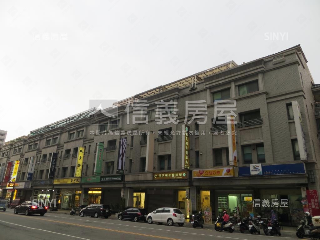 千松富域社區外觀及周邊環境