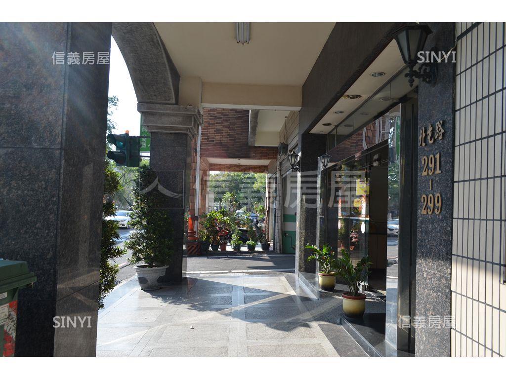台中皇邸社區外觀及周邊環境