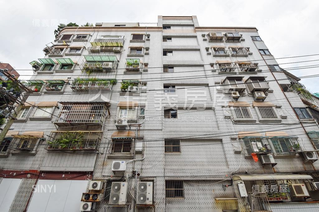 群耀大廈社區外觀及周邊環境