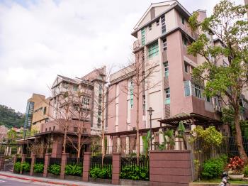 政大裕園