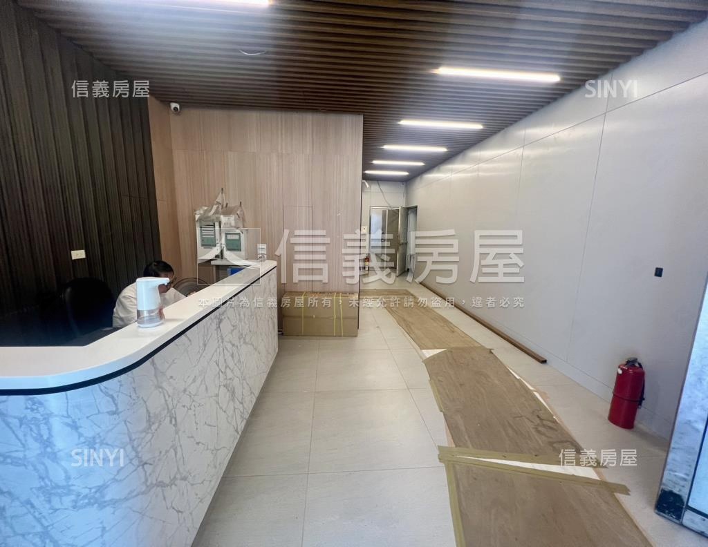 騰達商業社區外觀及周邊環境