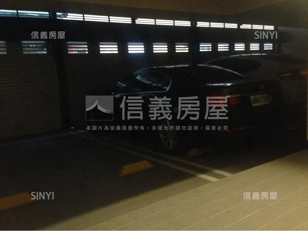 極品社區外觀及周邊環境