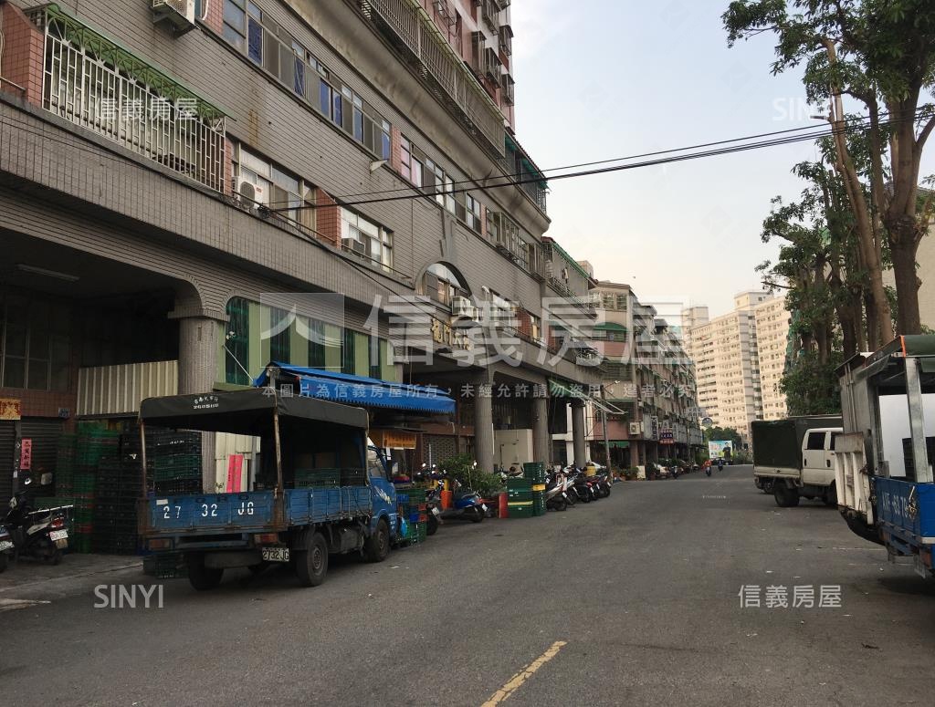 龍門大地社區外觀及周邊環境