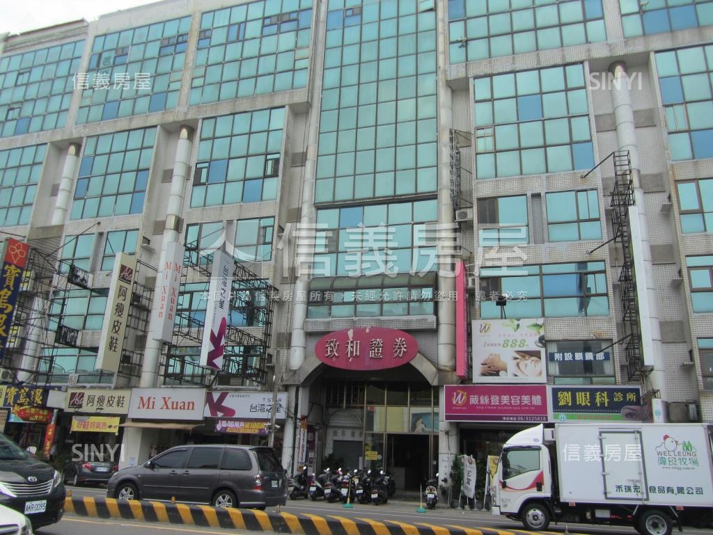 巨星大樓社區外觀及周邊環境