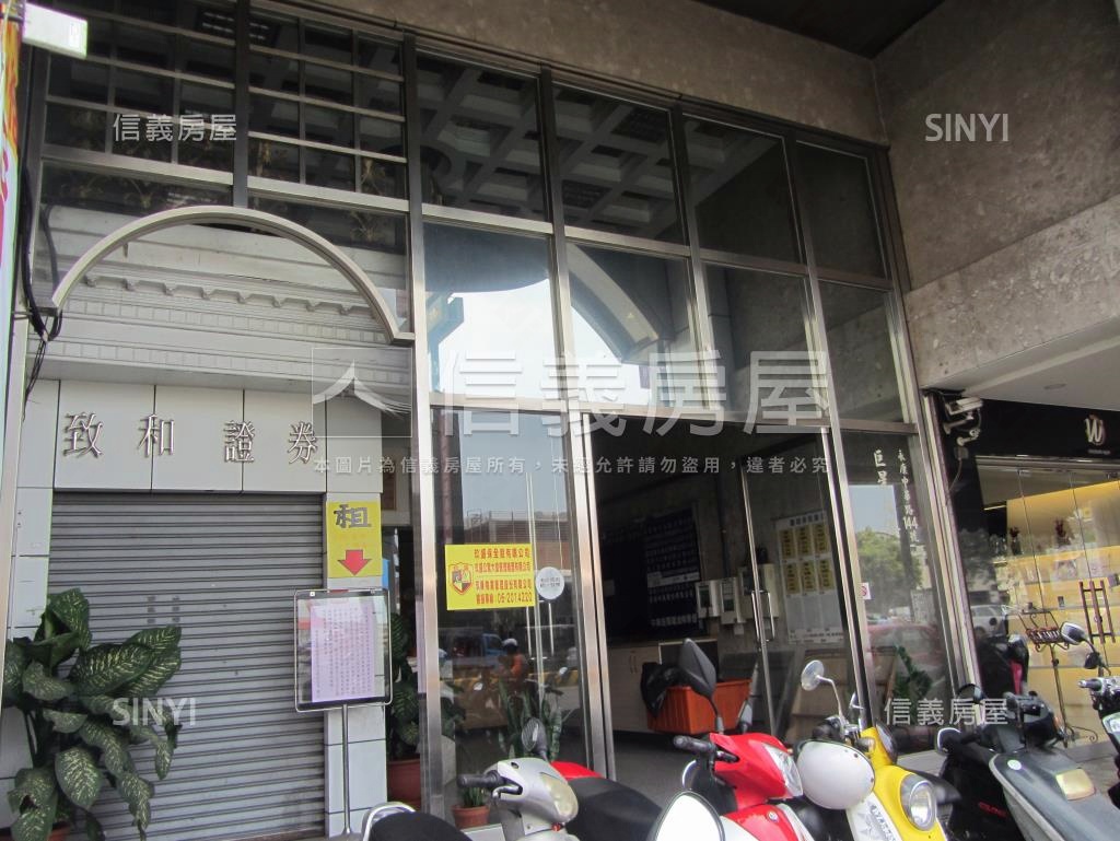 巨星大樓社區外觀及周邊環境