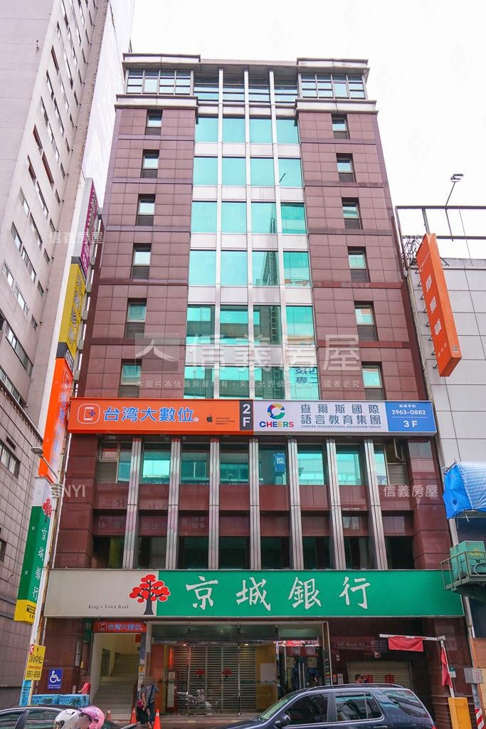 長生大樓社區外觀及周邊環境