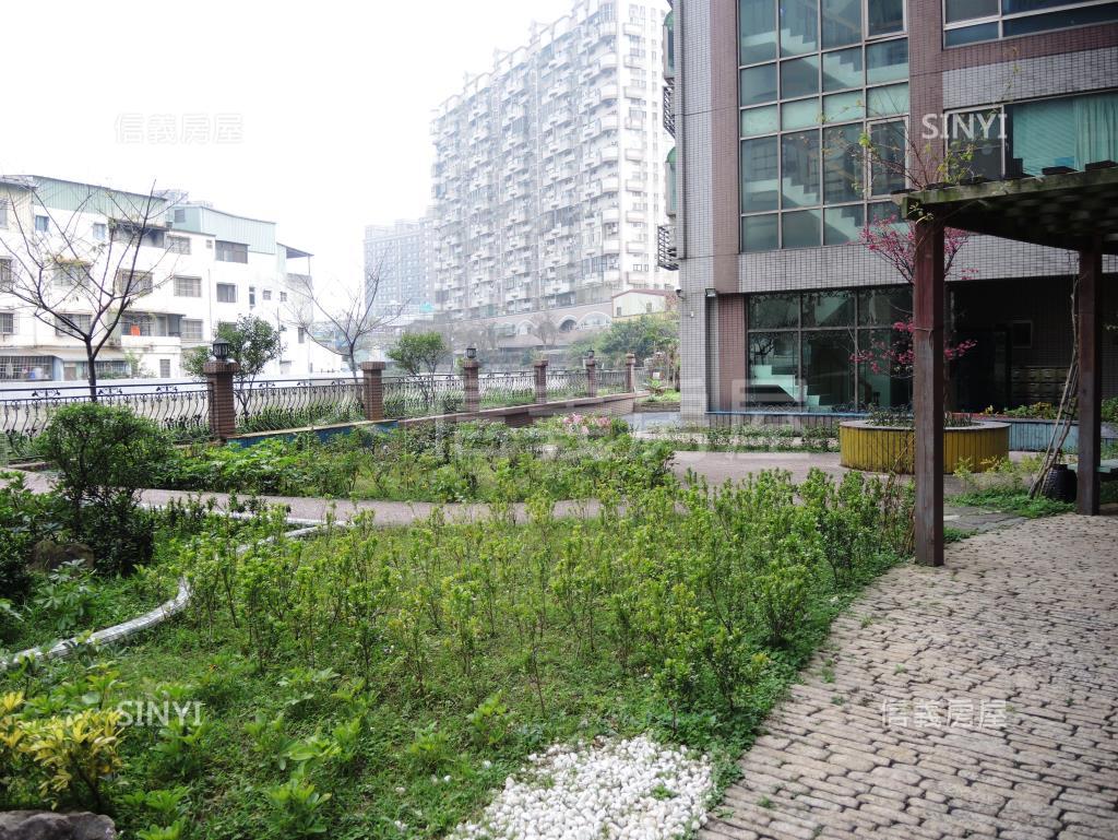 上海新天地(二期)社區外觀及周邊環境