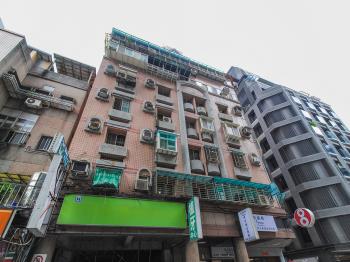 麗仕